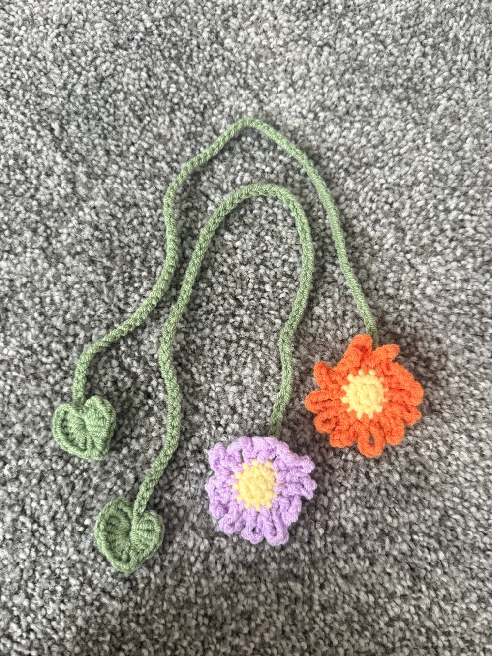 2 crochet flower bookmarks